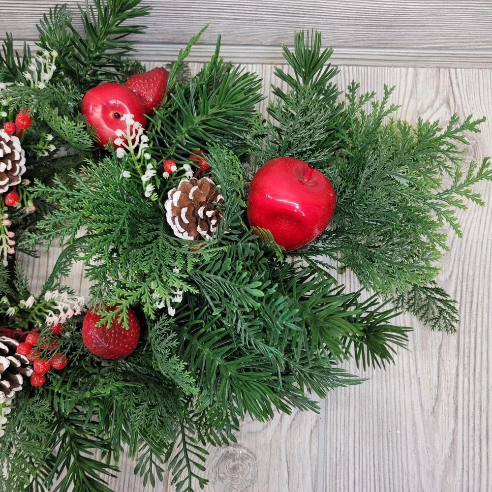 HOMCO Christmas Greenery Candle Ring Centerpiece Pine Cones Red Apples Berries‎
